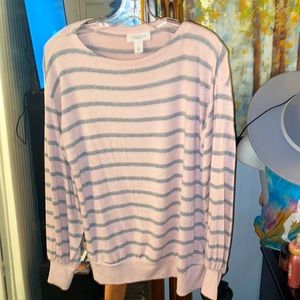 Super soft grey and light pink sweater. wore once. Super soft.